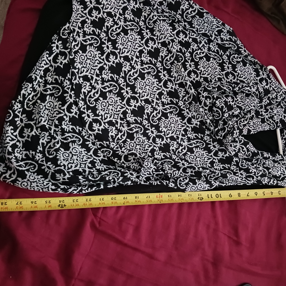 3/$30 Black and White Printed Cowl Neck Women's Blouse - Picture 3 of 5